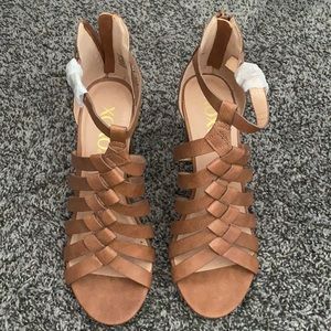 Brown 3 inch chunky heal xoxo brand